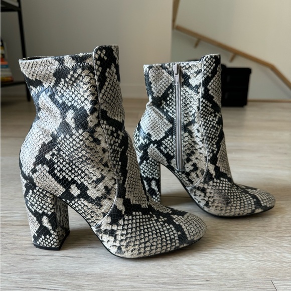 Aldo booties - Picture 1 of 2